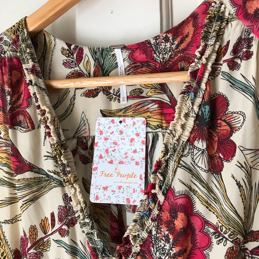 Free People top/dress. Runs BIG - Picture 5 of 7